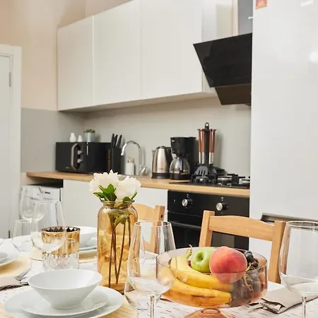 Stunning 3br 3bathroom 3ac Near Metro D4