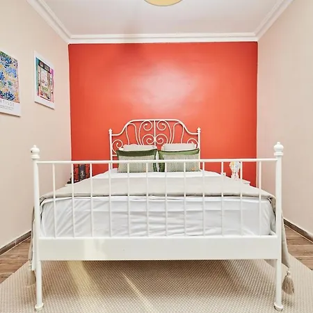 Stunning 3br 3bathroom 3ac Near Metro D4 דירה