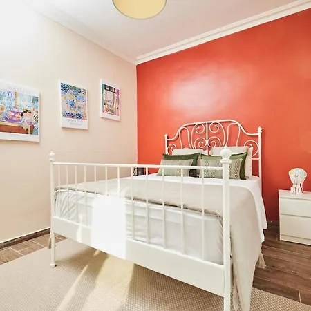 Apartmán Stunning 3br 3bathroom 3ac Near Metro D4 *