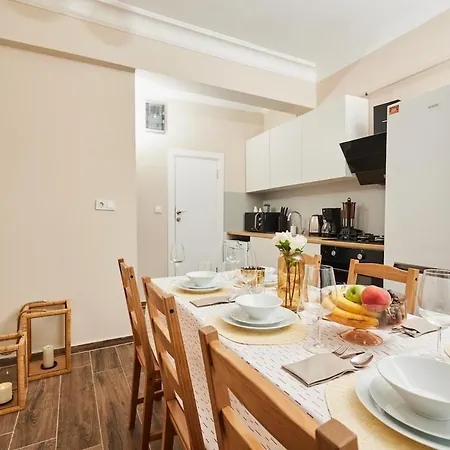 Stunning 3br 3bathroom 3ac Near Metro D4 Apartmán *